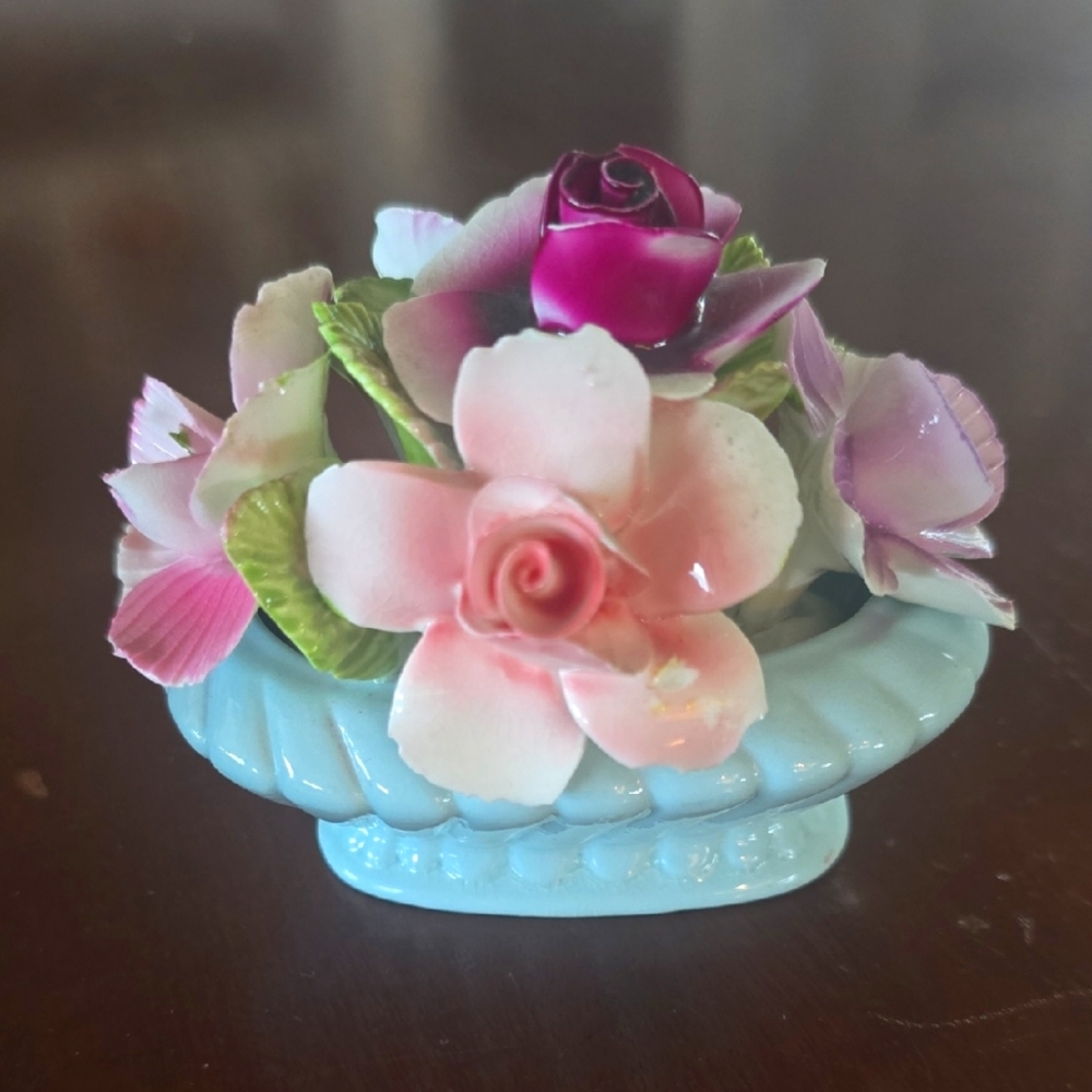 Staffordshire "Charles" Rose Bouquet